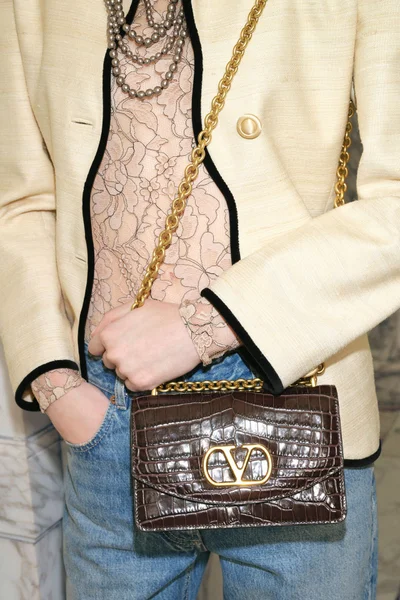 Look 98